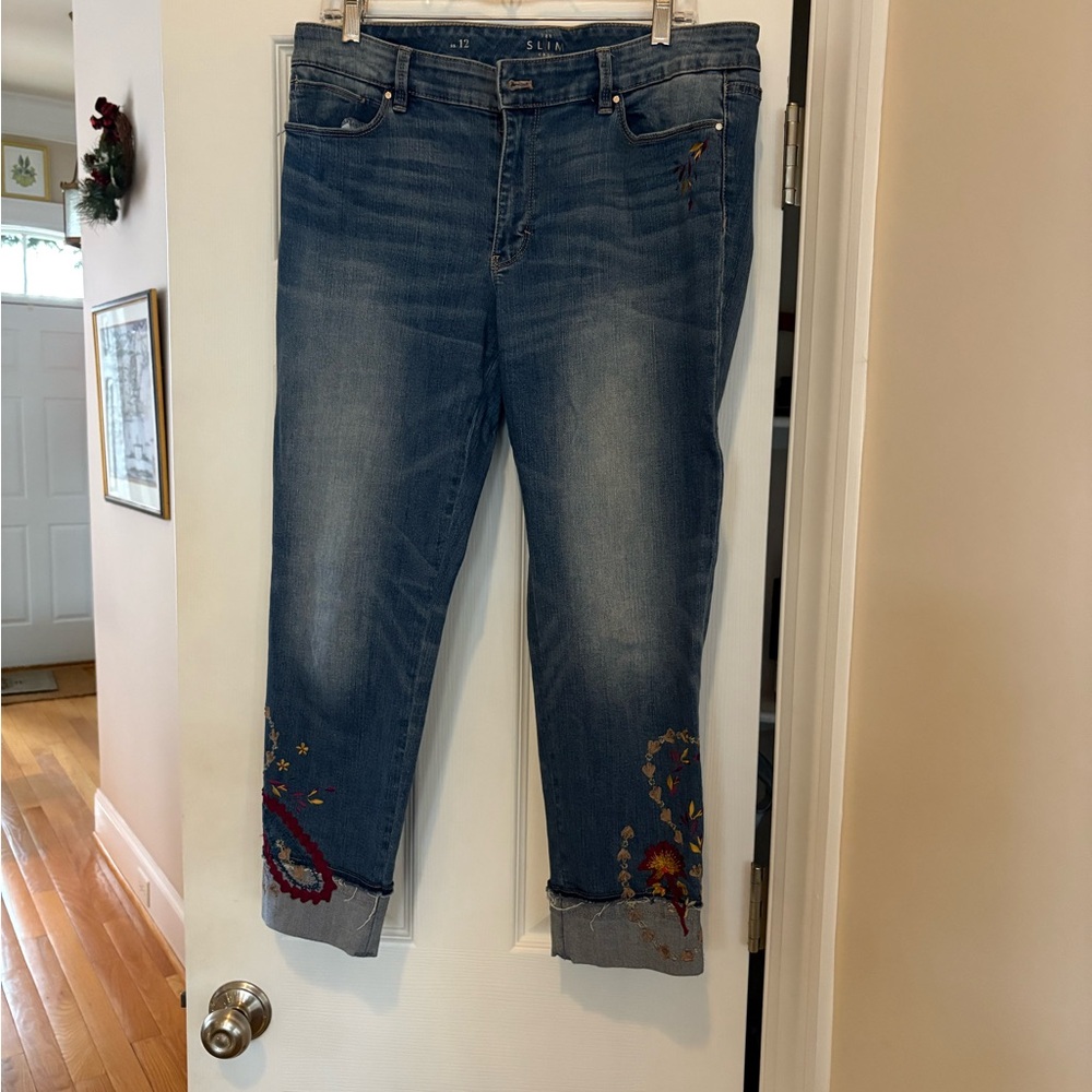 White House Black Market Blue Cropped Jeans